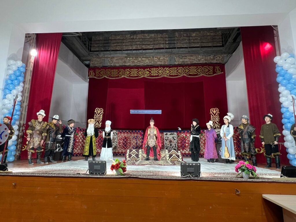 Тогуз-Торо районунда  “Манас эпосунун күнү” белгиленди