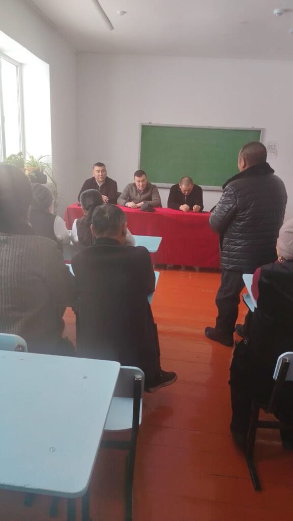 Район башчысы алыскы айылдардан кабар алды